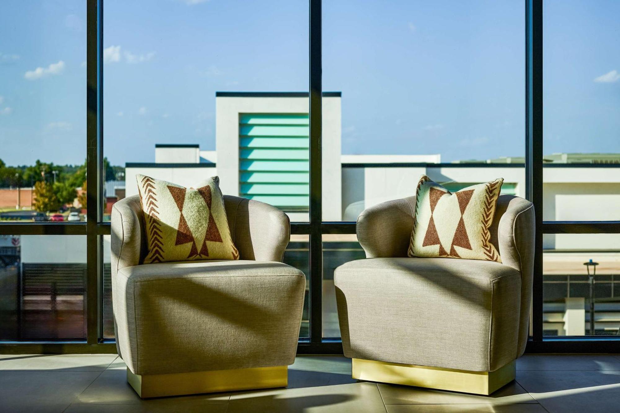 Lively Hotel On Oak Oklahoma City, Tapestry By Hilton Esterno foto